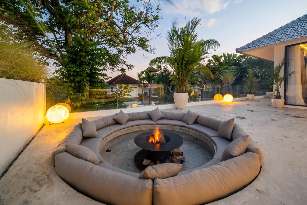 Villa Giraffe Seminyak, 4br Short Walk To Potato Head