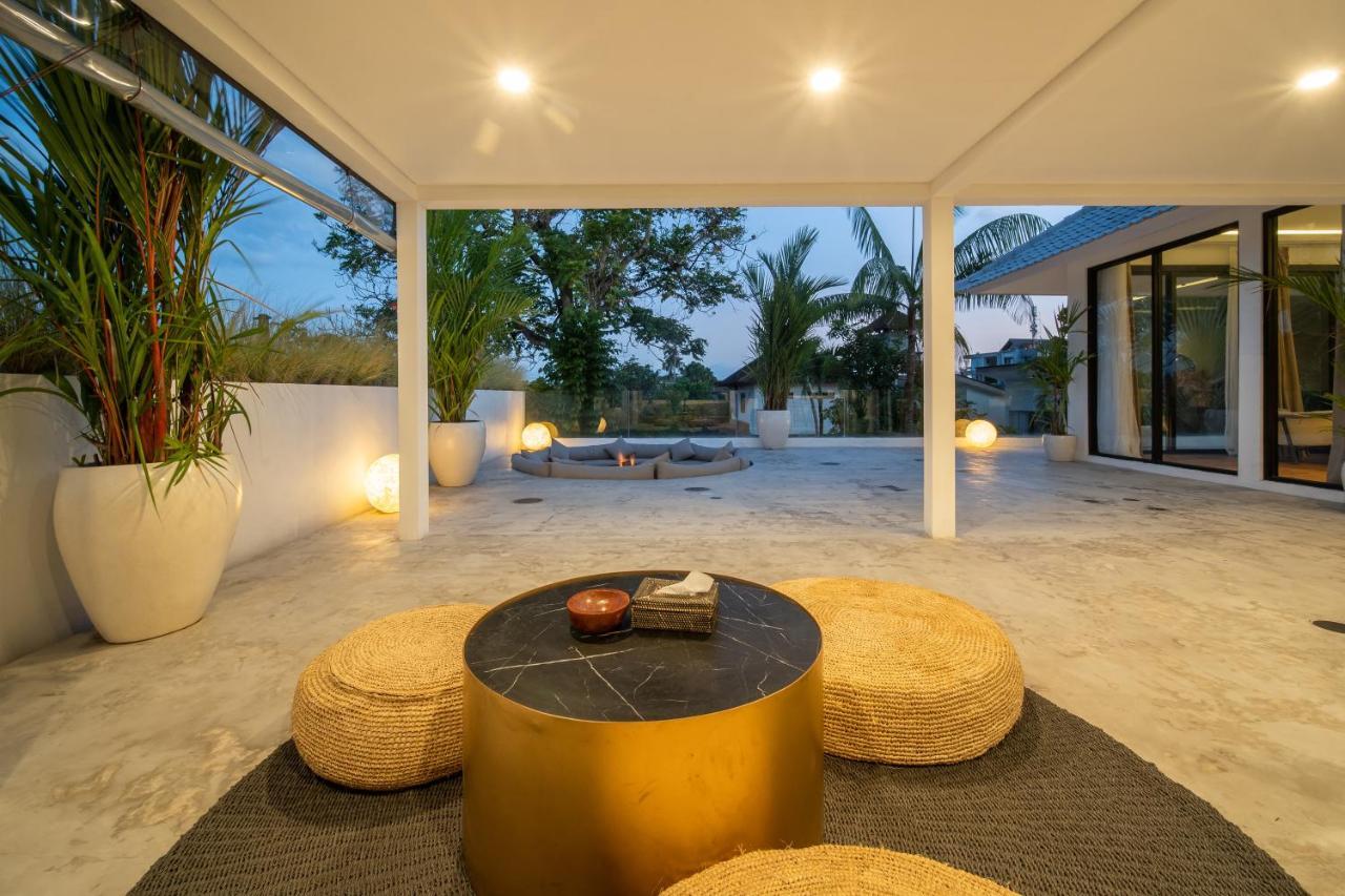 Giraffe Seminyak, 4br Short Walk To Potato Head