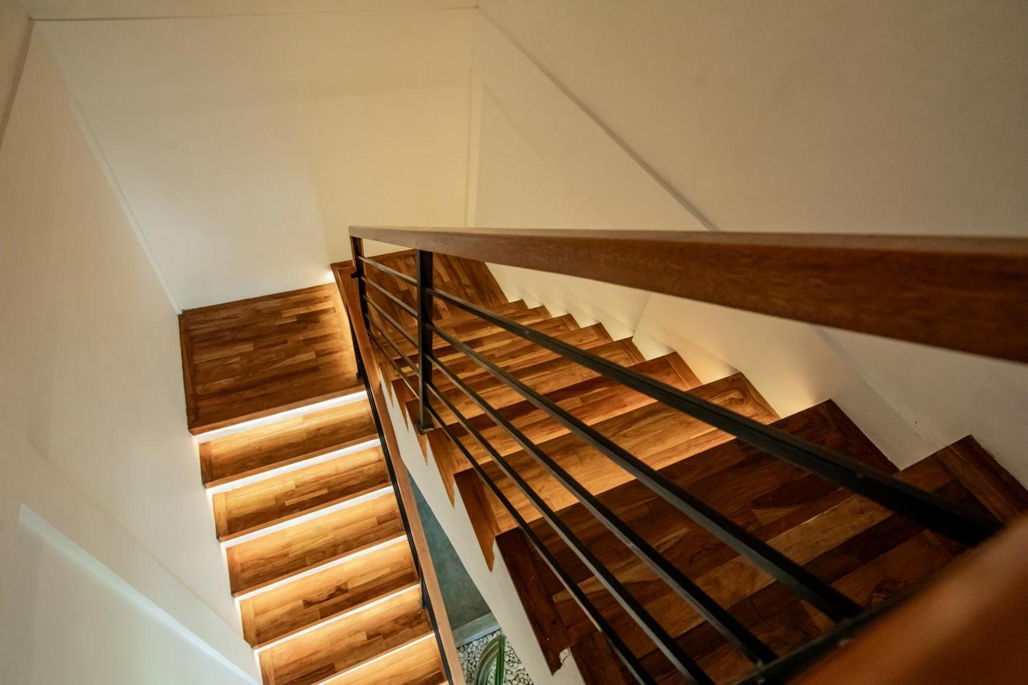Giraffe Seminyak, 4br Short Walk To Potato Head *