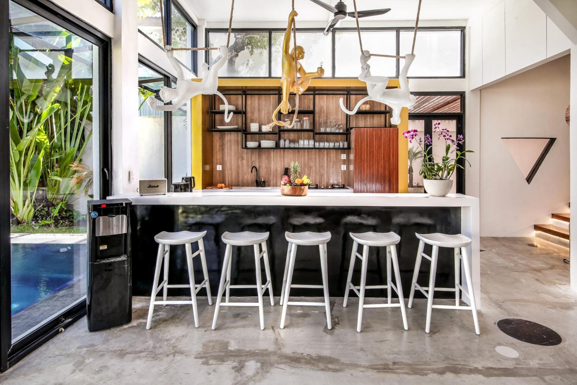 Villa Giraffe Seminyak, 4br Short Walk To Potato Head