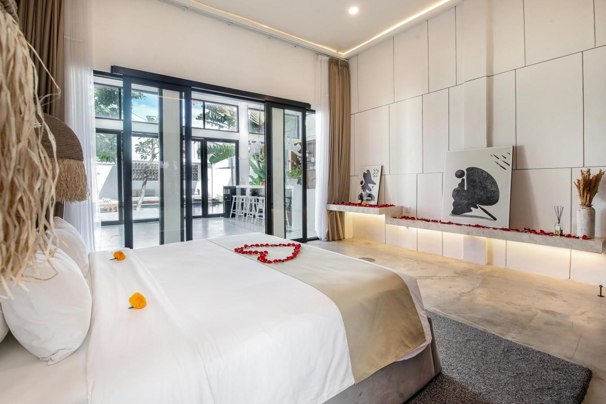 Giraffe Seminyak, 4br Short Walk To Potato Head Seminyak (Bali)