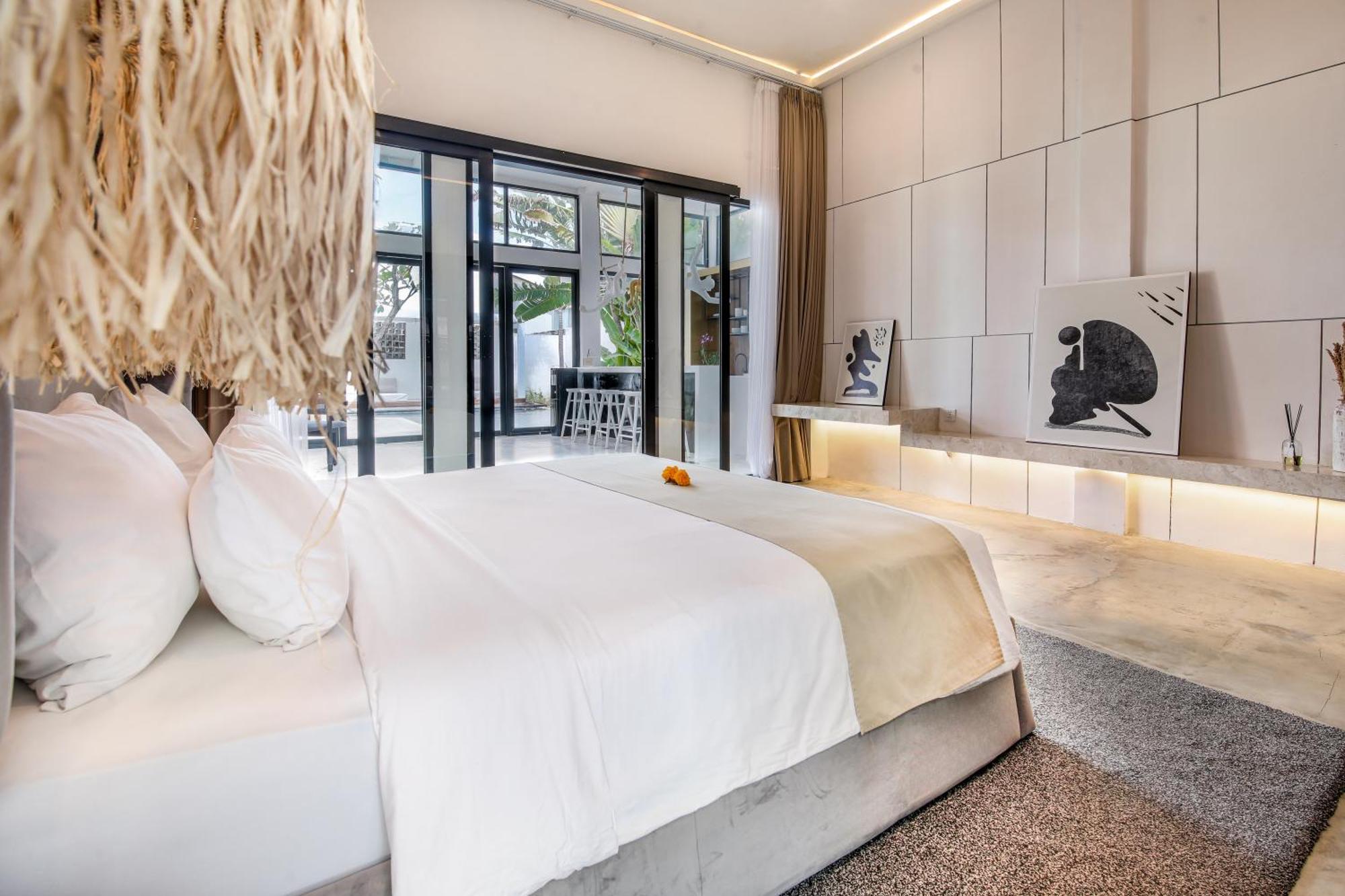 Giraffe Seminyak, 4br Short Walk To Potato Head Villa Seminyak (Bali)