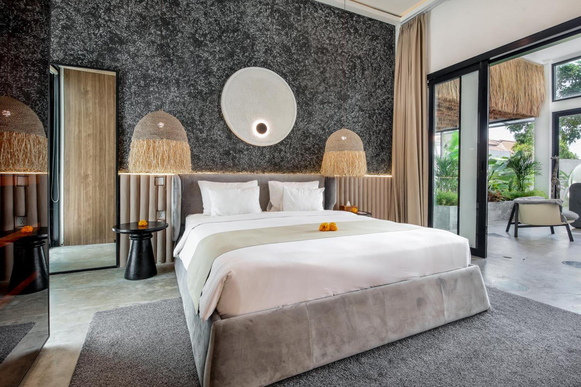Villa Giraffe Seminyak, 4br Short Walk To Potato Head Seminyak (Bali)